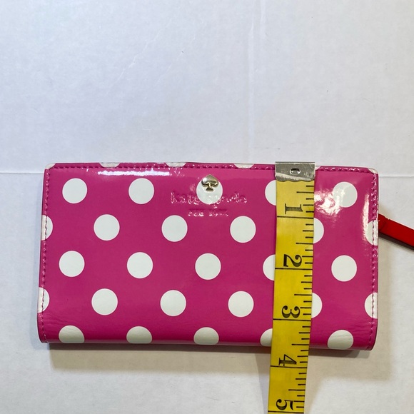 Kate Spade New York Carlisle Street Stacy Hot Pink Polka Dot Bi-Fold Wallet - Picture 11 of 12
